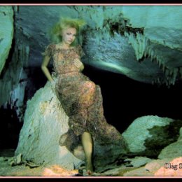 Фотография "Подводная съемка в пещере Мокао. Доминикана. #underwater 
#underwatermodels #underwatermodel #underwatercave #cave"
