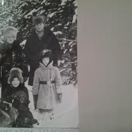 Фотография "Мой  братик  с   женой  Надей  и  детками  Иринкой  и  Илюшей!"