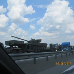 Фотография "Перевозка танков в Украину."