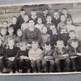 Фотография "Чекалинская 8-ми летняя школа 1969-1970гг."