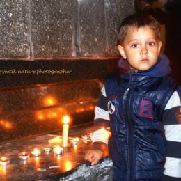 Фотография "https://www.instagram.com/p/Bi0orC1HMLb/?igref=okru
В наших руках передать память о том событии следующему поколению.

На фото Егор

#svetikphoto
#мыпомним
#зажгисвечу"