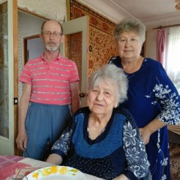 Фотография "Сегодня у моей мамочки день рождения 🌹 85 лет.
"