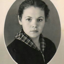 Фотография "Кускаева Тамара (школьные годы)"