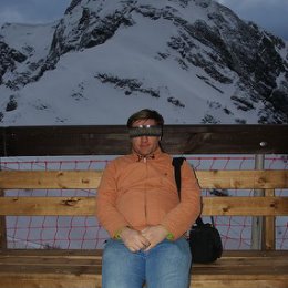 Фотография "2011, Красная поляна, высота 2200 метров. 
Из за Медведа и Путика не покатались :("