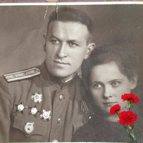 Фотография "День бракосочетания у Клюевых Иван Андреевича и Людмилы Григорьевны. Брест, 19 июля 1945 года."