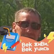 Олег €