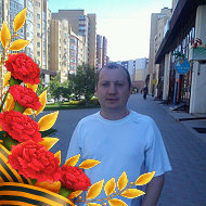 Юрий Белоус