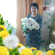 Наташа Комарова