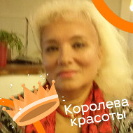 Лара Комкова