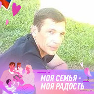 Павел Павловец