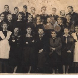 Фотография "Журавлинская школа, 1958 год, 8 класс,"