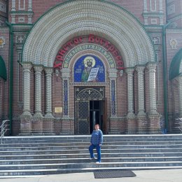 Фотография "Владимирский собор в Луганске. Там встретили реставраторов из Палеха. Случайности не случайны"