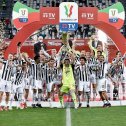 Фотография "
Non potrei essere più felice di vincere un altro titolo al servizio di questo grande club! Fino Alla Fine! Forza Juve! 🏆🏳️🏴🙏🏽"