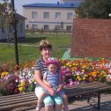 Фотография "с внучкой Сашенькой в парке"
