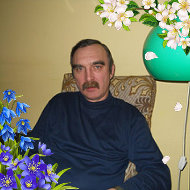 Николай Петренко