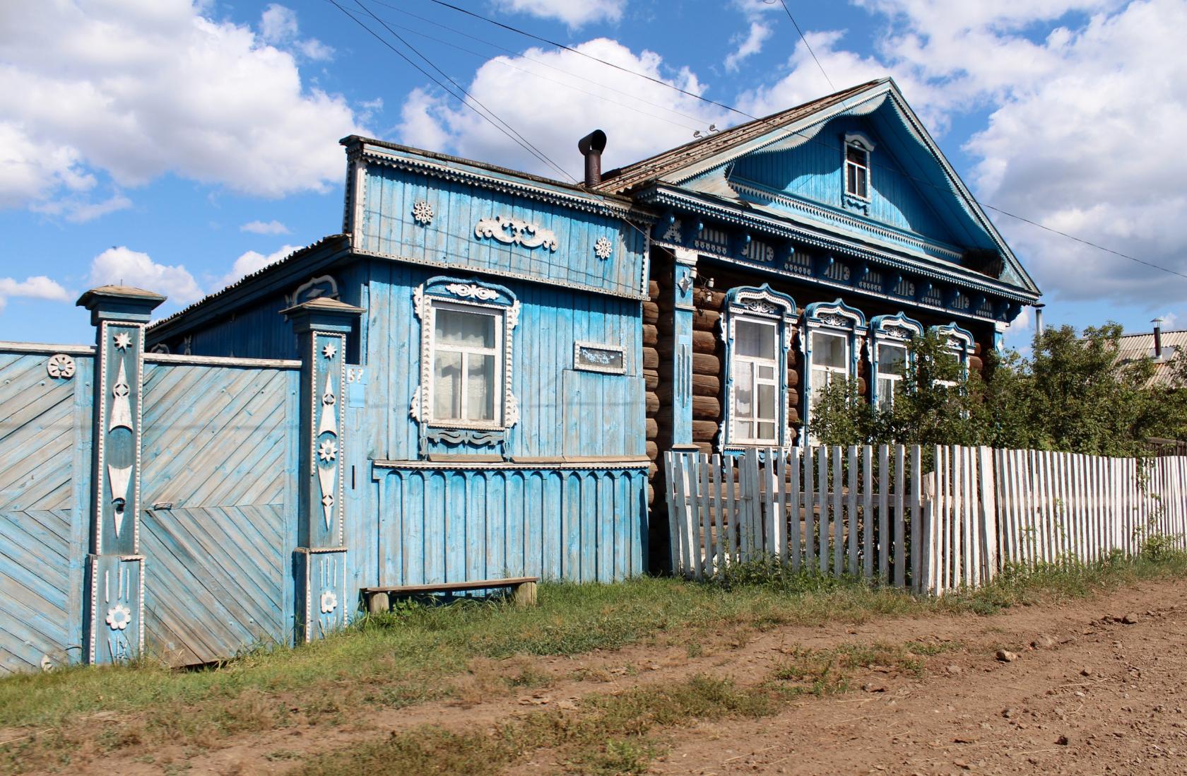 Погода в никольском алтайский край. Никольск село. Семейский дом. Никольск Иркутская область. Село Никольск Иркутская область.