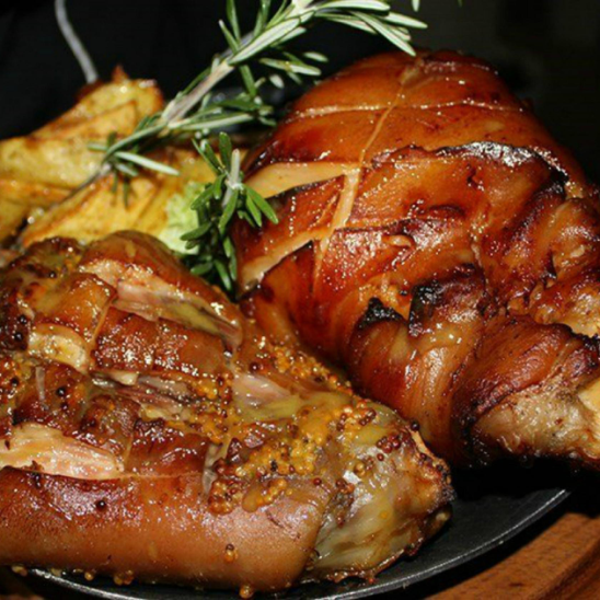 Жареная рулька в духовке рецепт с фото Жареная рулька в духовке рецепт с фото