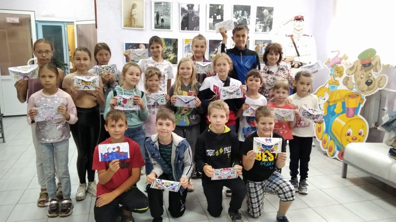 В детско-юношеской библиотеке Петровска продолжается творческая акция "АРТканикулы"