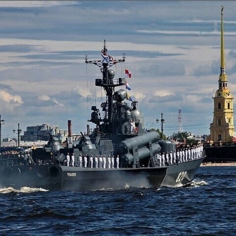 Сегодня, в последнее воскресенье июля, празднуется День военно-морского флота