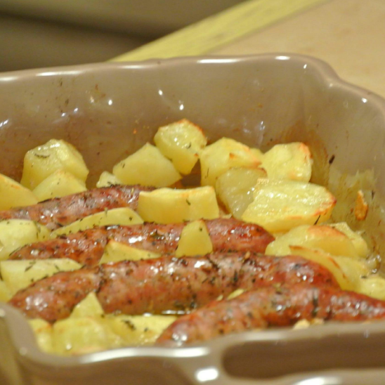 Картошка с сосисками в духовке фото Картошка с сосисками в духовке фото