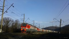 РЖД 2ЭС4К-135 с поездом Саратов - Адлер