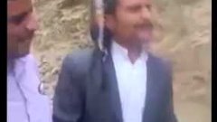 تقليد الرئيس اليمني وصادق الأحمر وعبده الجندي