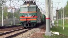 ВЛ11-502 с грузовым поездом