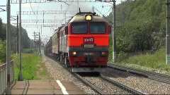 Тепловоз 2М62-1027 с хозяйственным поездом
