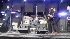 Motown Tribute - How You Remind Me Live At Squamish ( Nickel...