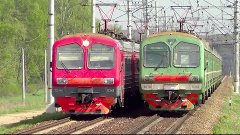 Электропоезда ЭД4М-0337 и ЭД4М-0343 платформа 33 км