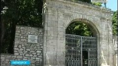 В Пятигорске вандалы разбили гробницу поэта