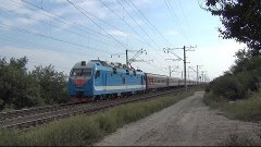Электровоз ЭП1М-647 с поездом №411 Адлер — Москва