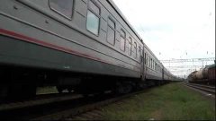 ЭП1М-553 с поездом Киров — Адлер