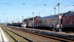 ЧС4Т-633 и ЧС4Т-622 с поездом Новосибирск-Брест