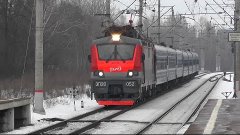 Электровоз ЭП20-052 с поездом № 025 Москва - Минск