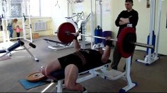 Дмитрий Галкин Жим лёжа 90 кг на 28 раз