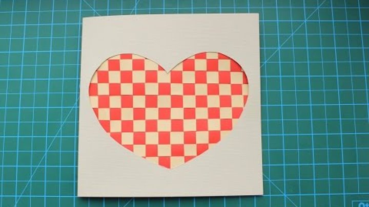 Плетеная открытка 4. Плетеная открытка. Открытка плетеное сердечко. Как сделать плетеную открытку. Плетёная открытка технология 4 класс.