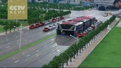 Elevated bus debuts at Beijing International High-Tech Expo