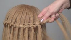 Прическа: Французский водопад. Waterfall braid hairstyle wit...