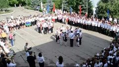 Вальс на последнем звонке 2013. (кружится вальс над землей) ...