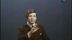 Eduard Khil (Mr. Trololo) - Сoward doesnt play hockey!