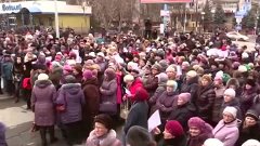 Краматорск: Митинг местных жителей против мобилизации с крик...