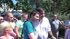 Саакашвили удивил беременную женщину - РЕАЛЬНОСТЬ.Новости