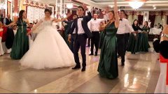 Флешмоб на свадьбе в Оше Калынур и Азиза
