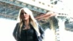 DORO - Raise Your Fist In The Air