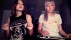 Larkin Poe _ Phil Collins Cover (In The Air Tonight).