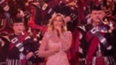 Helene Fischer, The Crossed Swords Pipes &amp; Drums- Amazing Gr...