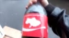 Украинский патриот прицепился к продавщице из-за Кока-Колы б...