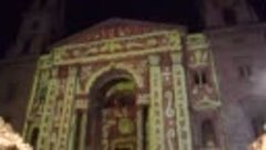 Рождественское лазерное шоу на фронтоне базилики Св.Иштвана ...