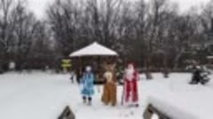 Парад Деда Мороза и Снегурочек